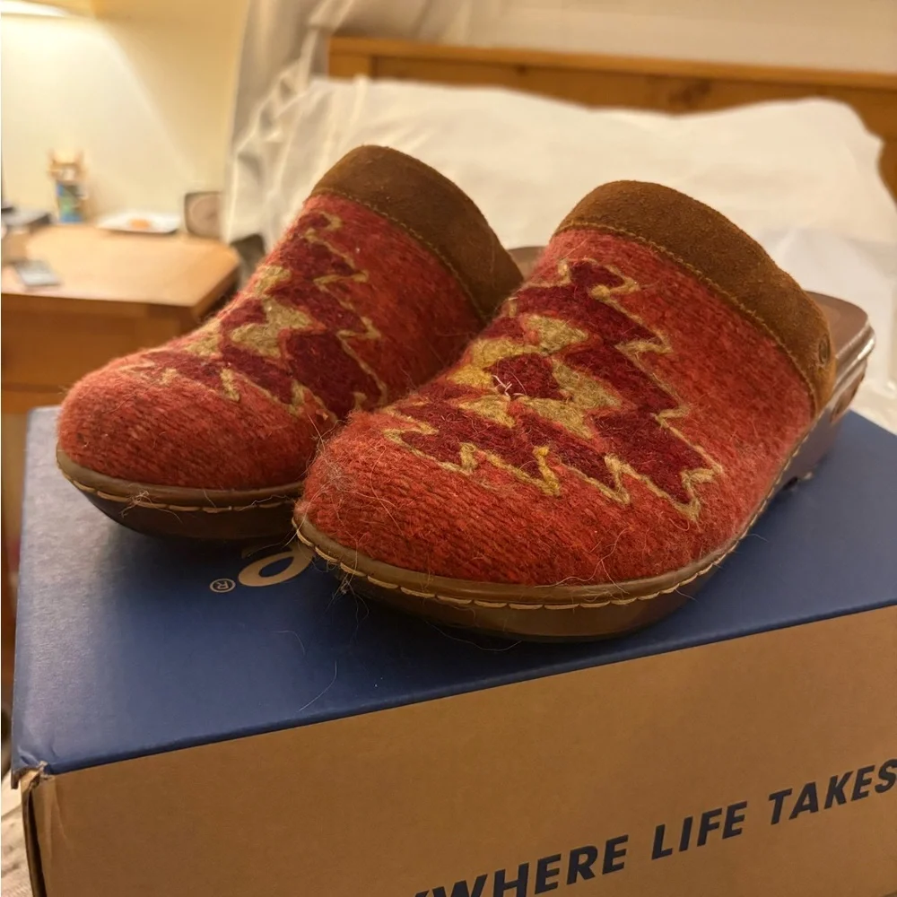 Born Bandy Blankets Clog - Rust Blanket Combo - Picture 8 of 12